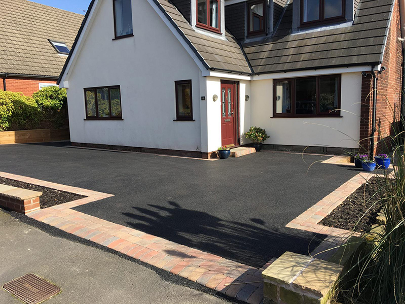 How to Make a Tarmac Driveway More Attractive How to Make a Tarmac Driveway More Attractive